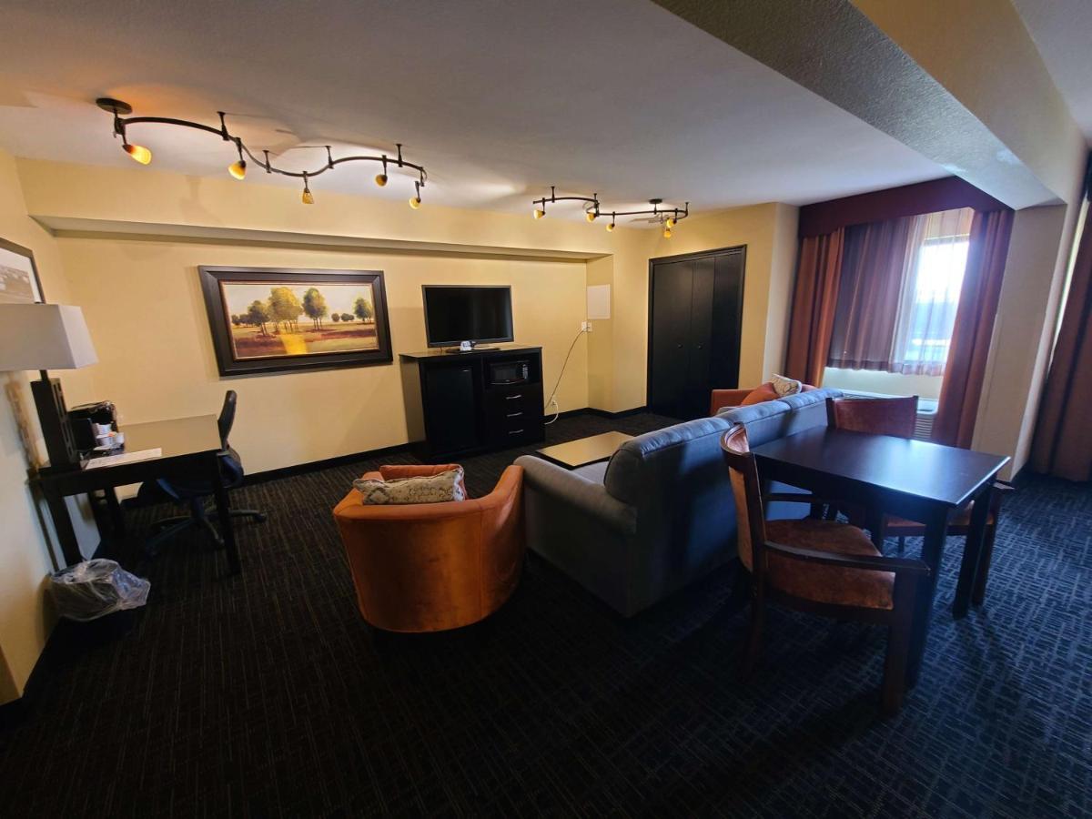 Best Western Plus North Platte Inn & Suites Ngoại thất bức ảnh