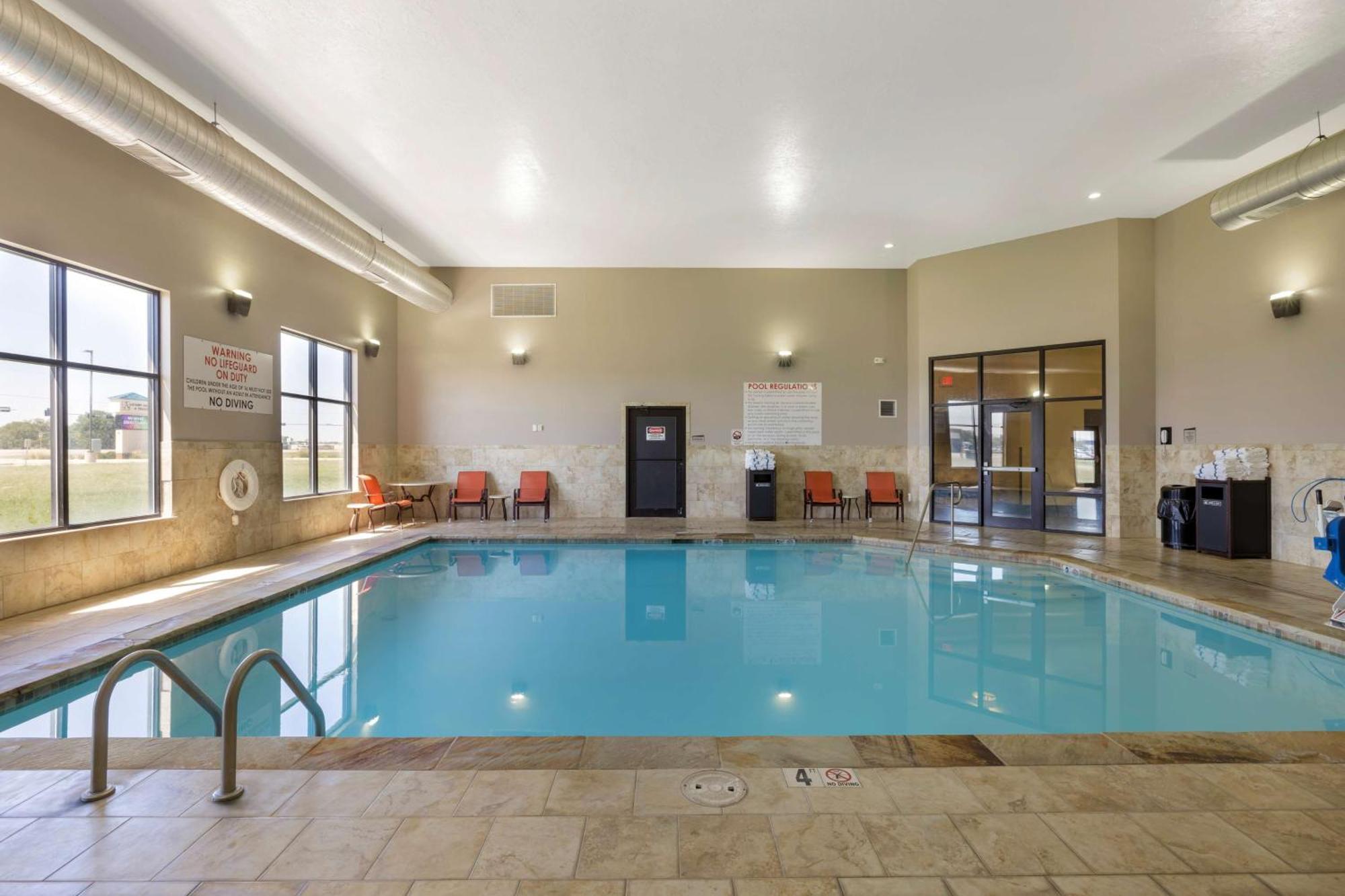 Best Western Plus North Platte Inn & Suites Ngoại thất bức ảnh
